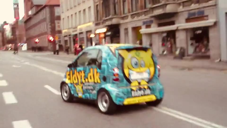 December 2009 - the electric car heading toward City Hall Square, Copenhagen, at the start of the CO₂ route.