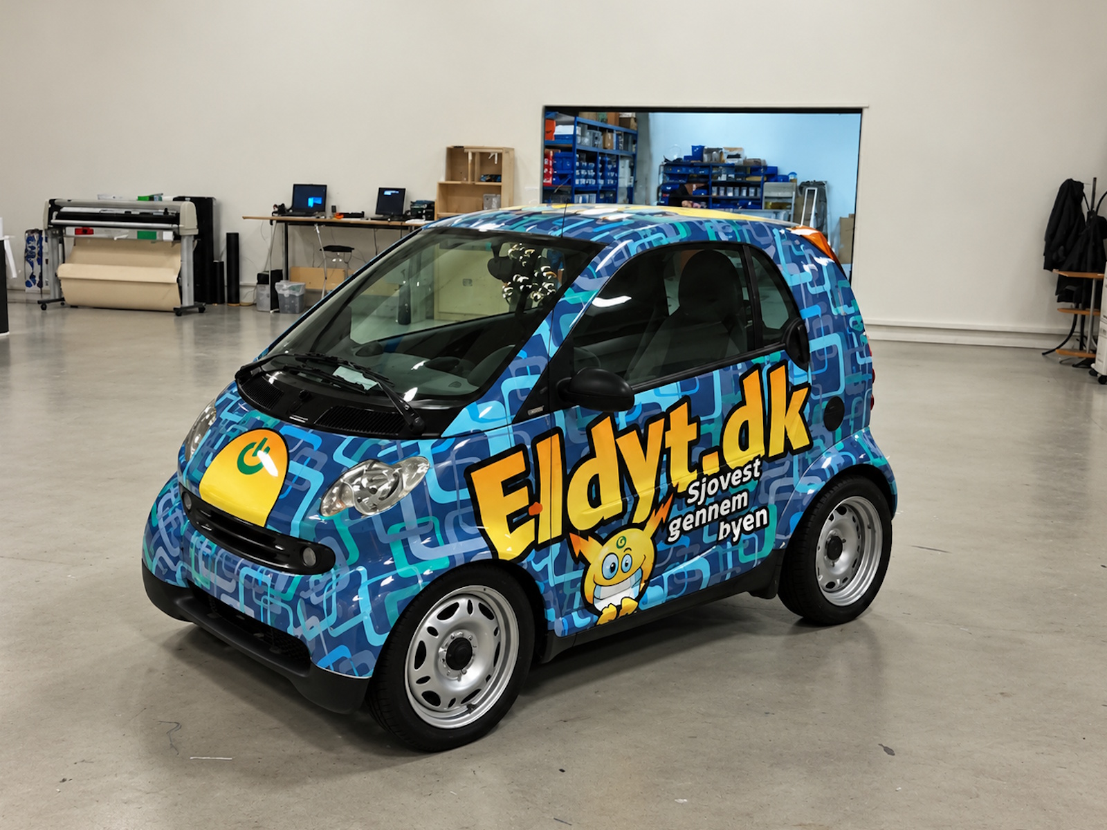 The Eldyt.dk electric city car in the workshop, 2009